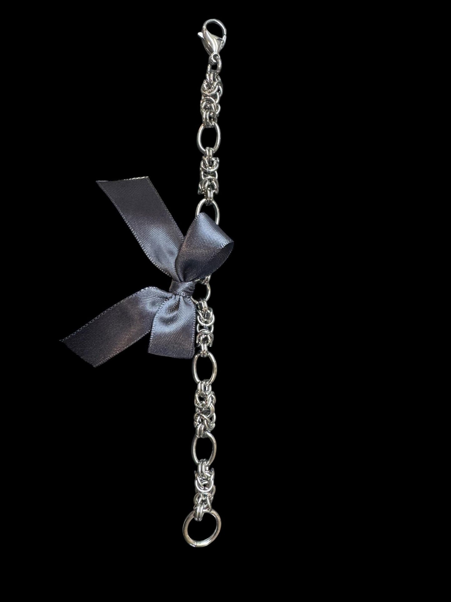 Bow bracelet