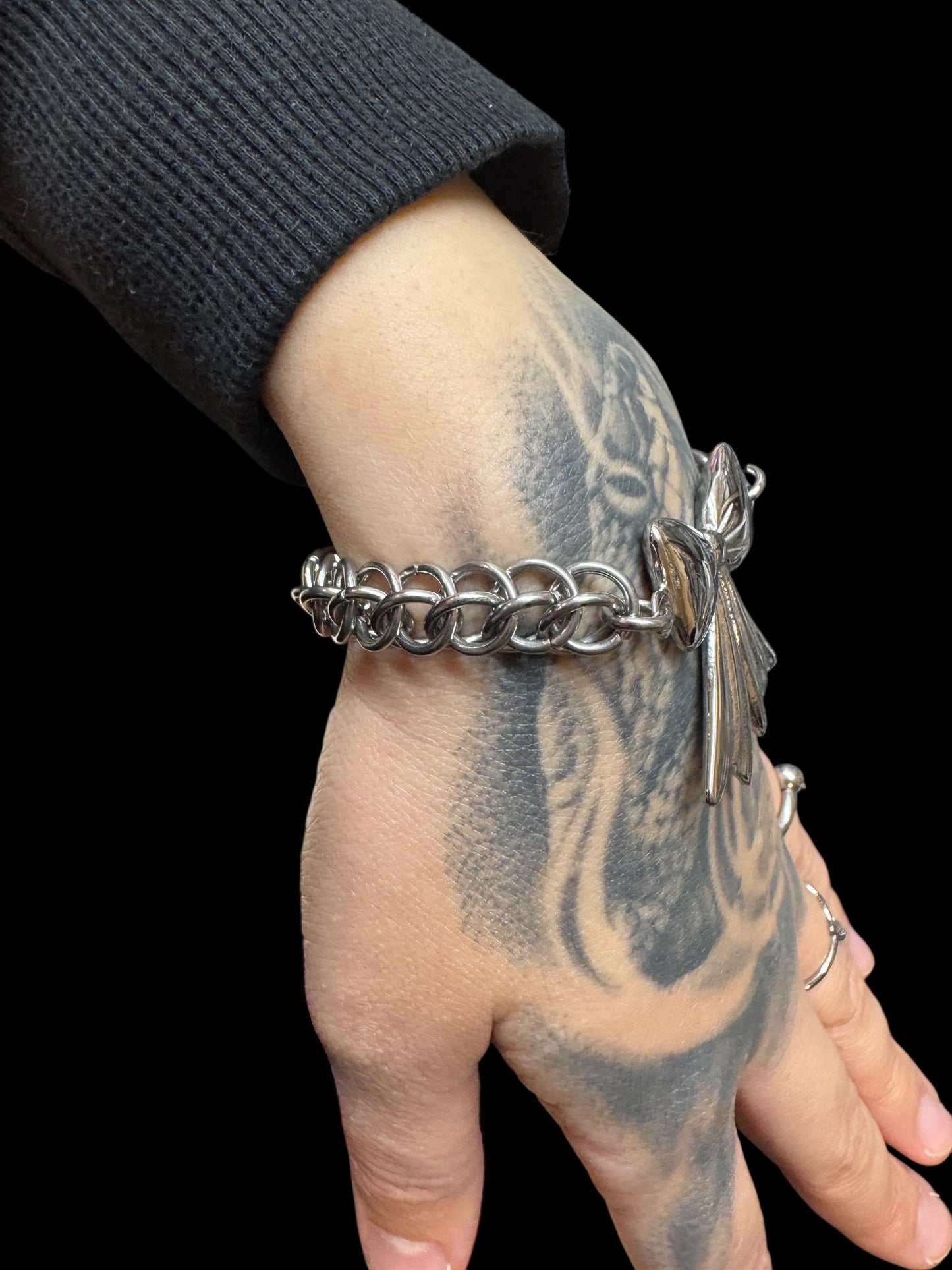 Bow bracelet