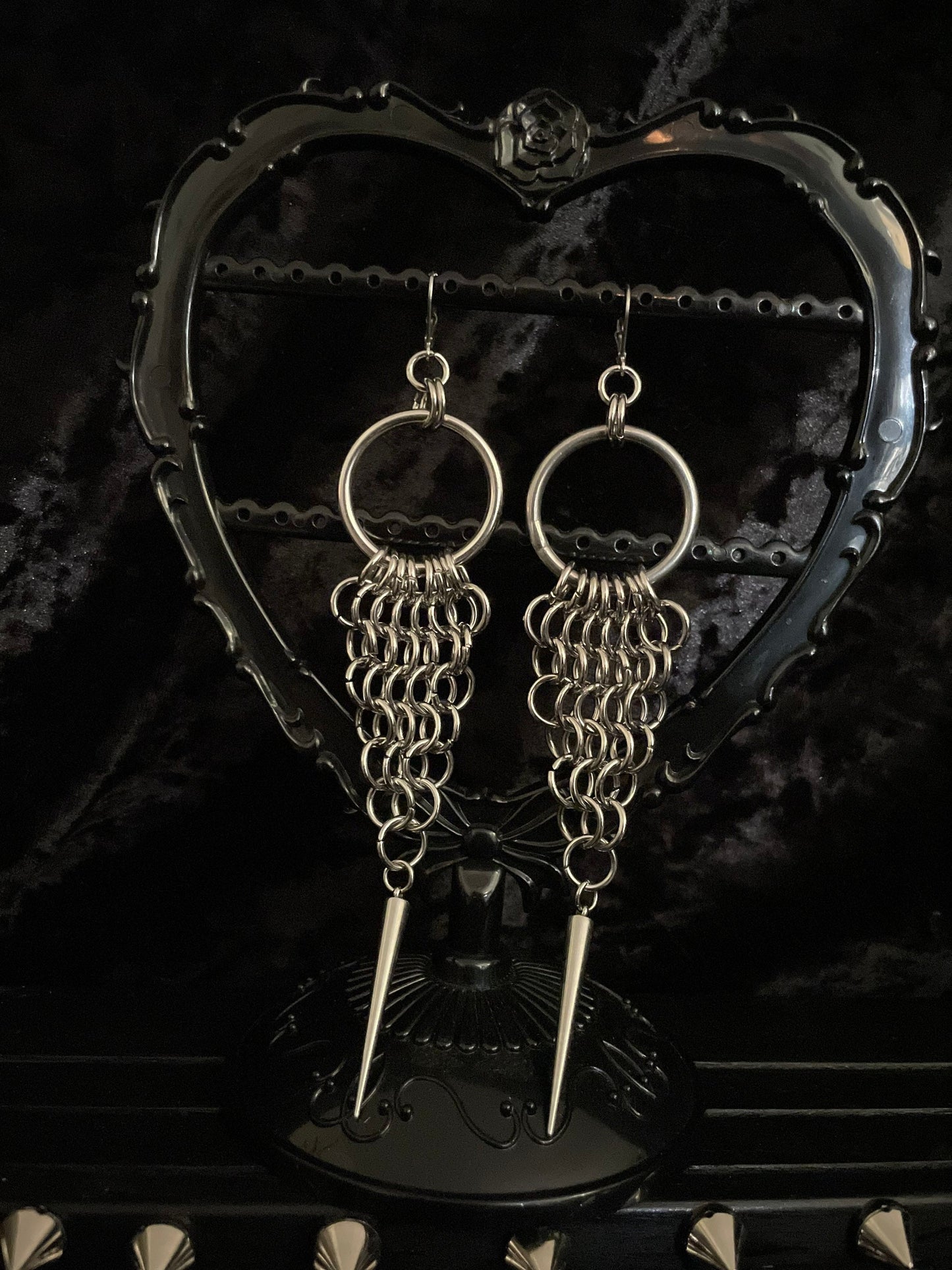 Chainmail spike earrings