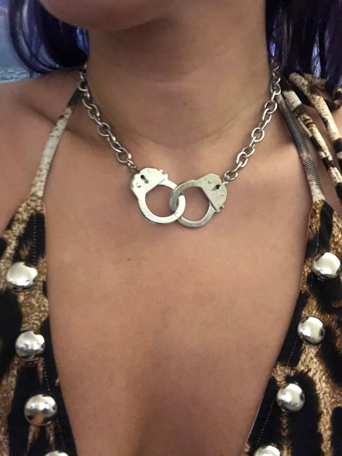 Submissive bdsm handcuff necklace