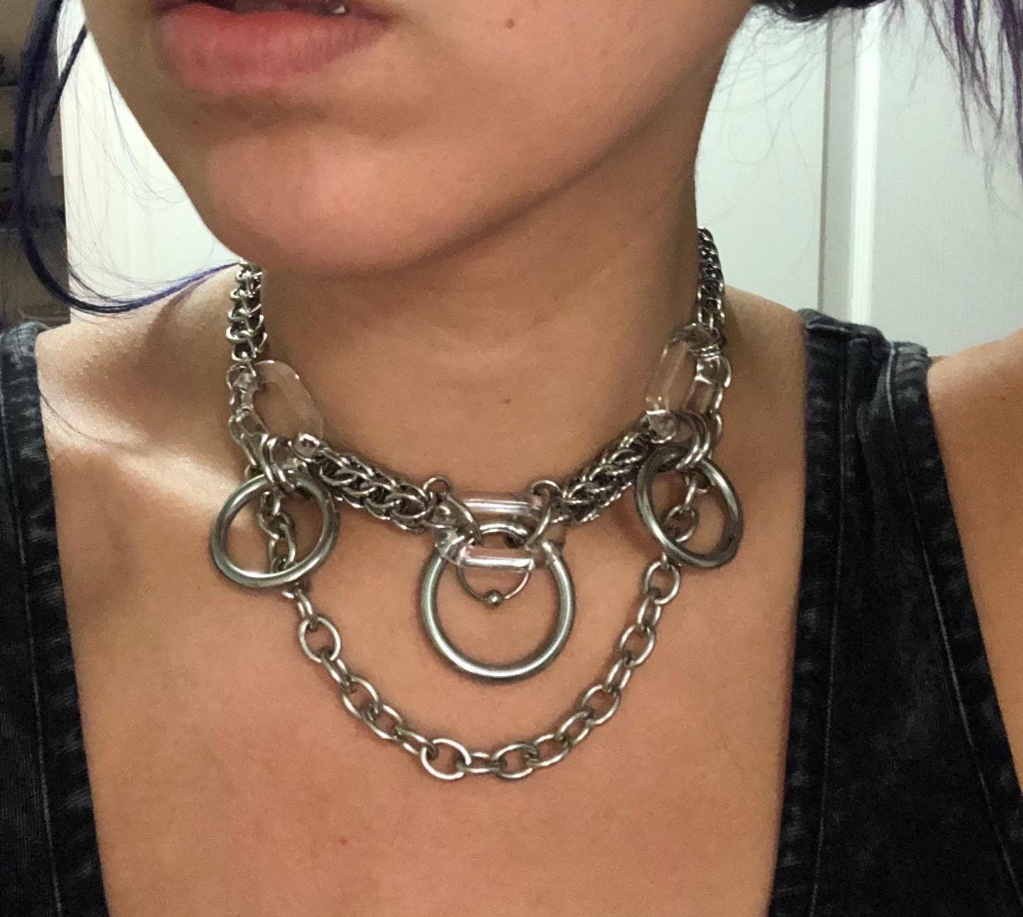 Triple O ring chain choker