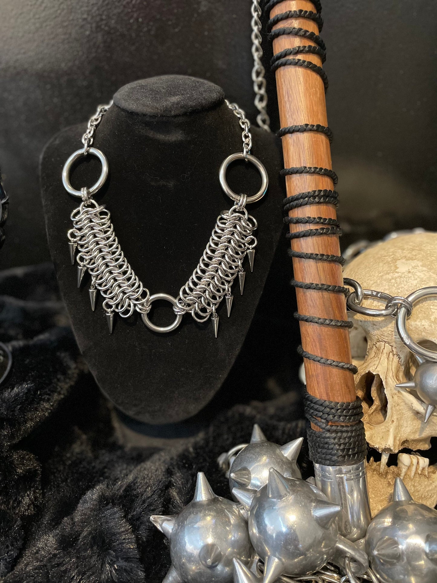 Chainmaille necklace, European 6&1 with spikes