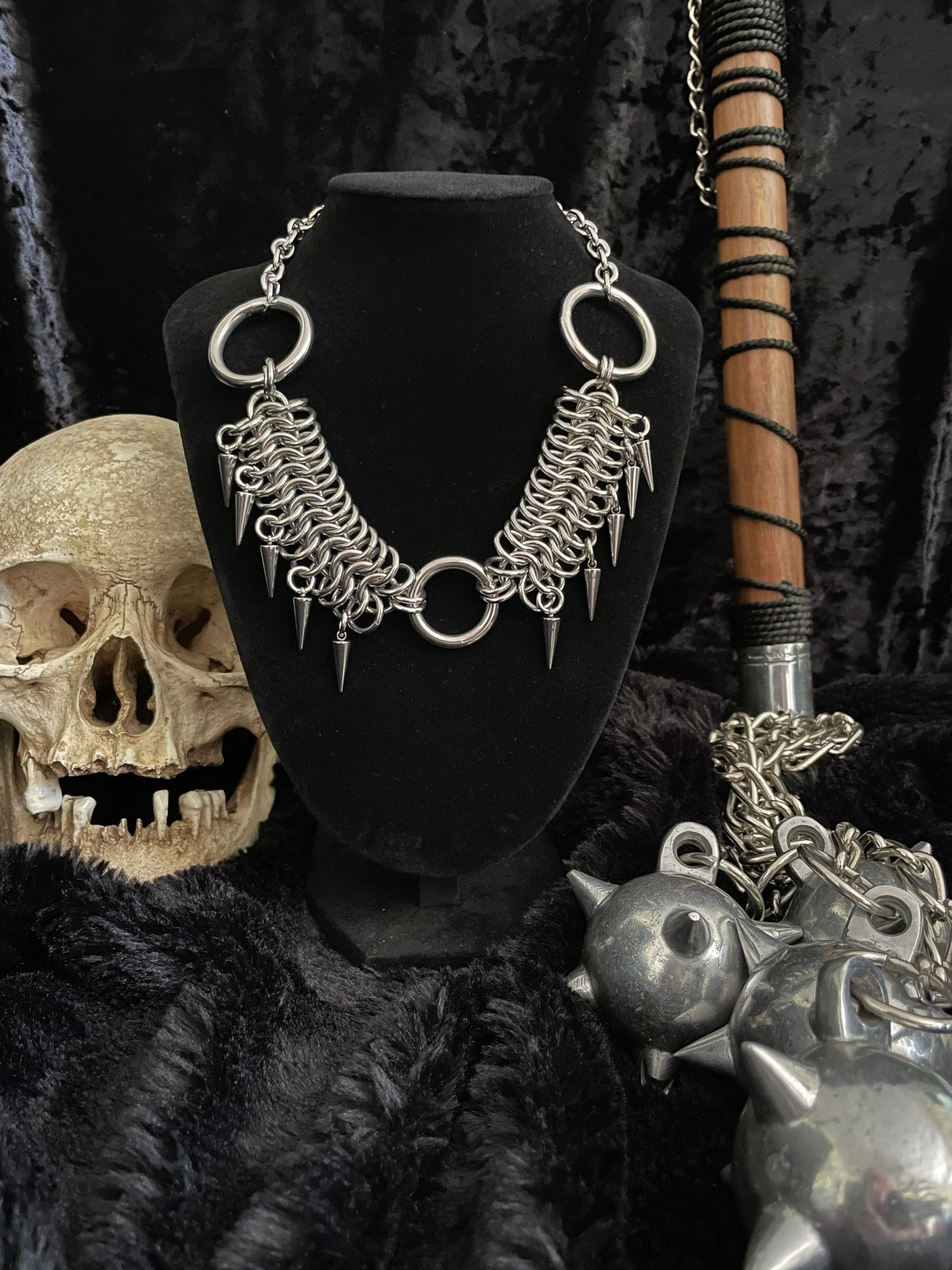 Chainmaille necklace, European 6&1 with spikes
