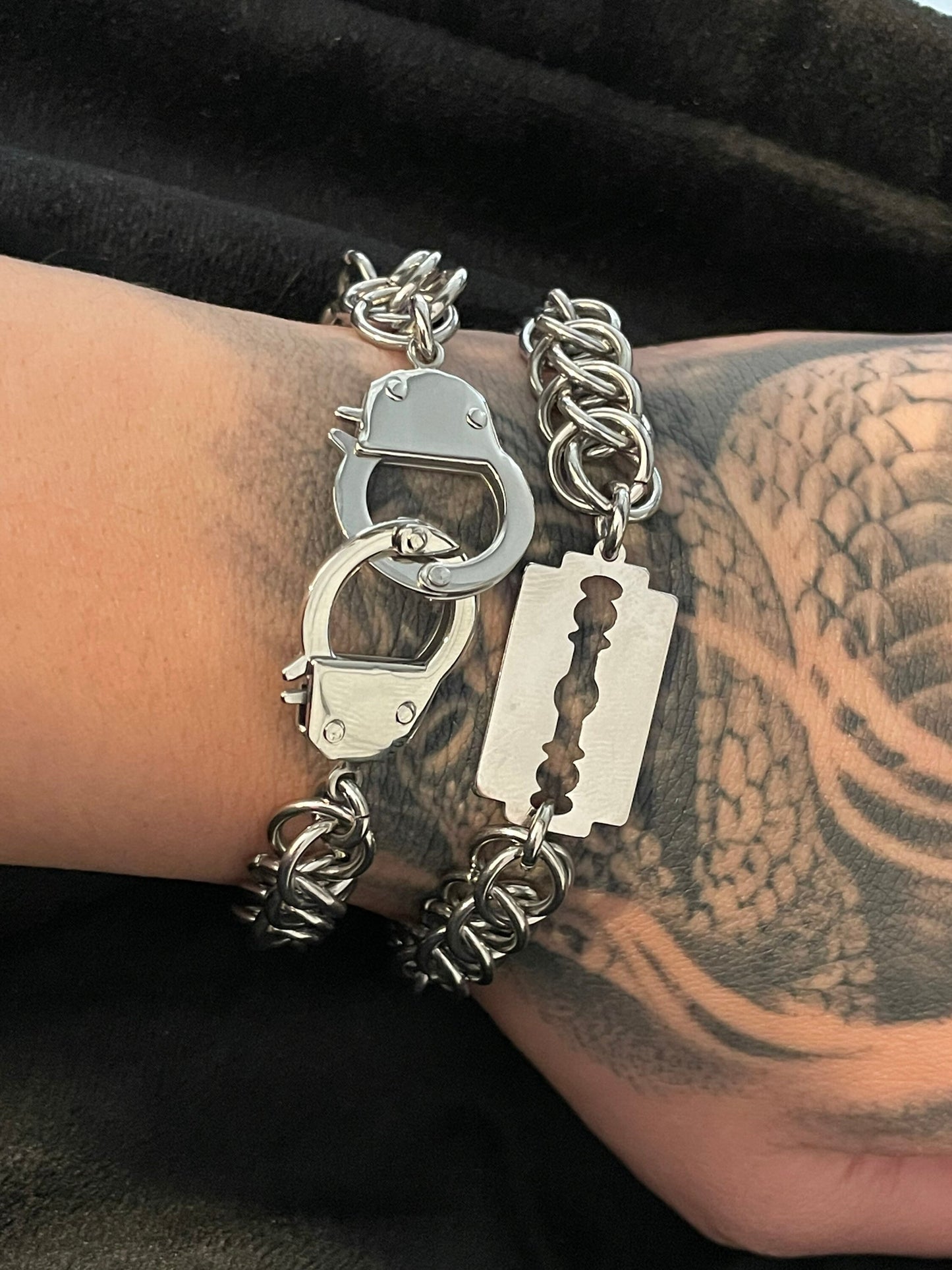 Handcuff/ razor Chainmail bracelet