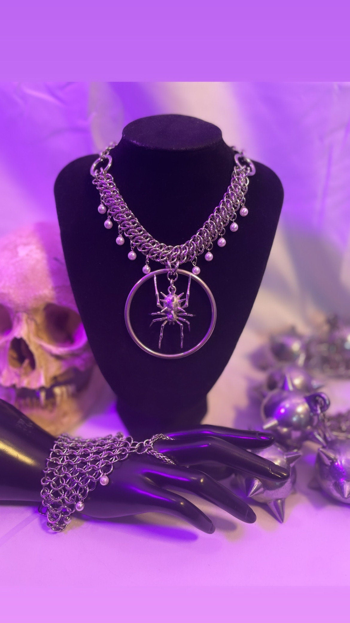 spider necklace with pearls