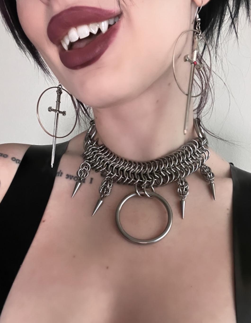 Spiked Chainmail O-ring necklace