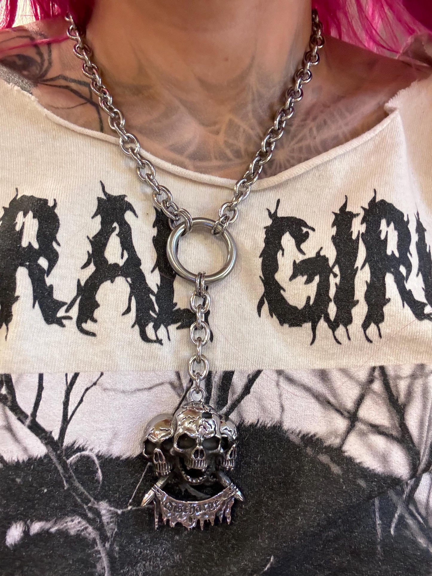 Discharge necklace