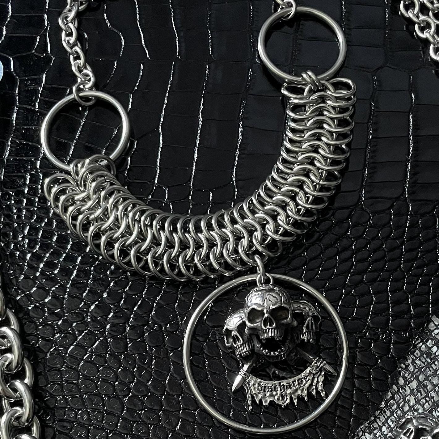 Discharge necklace