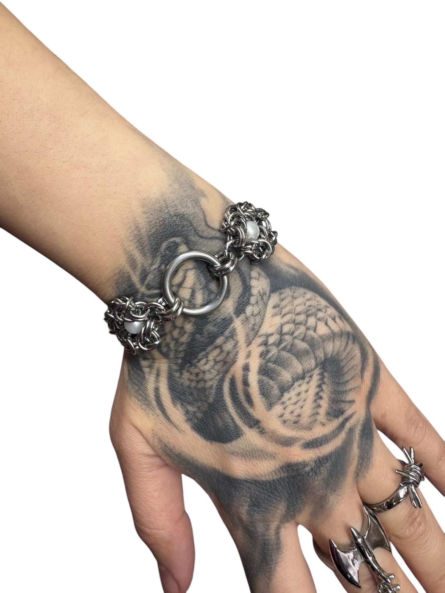 Pearl bracelet, chainmail