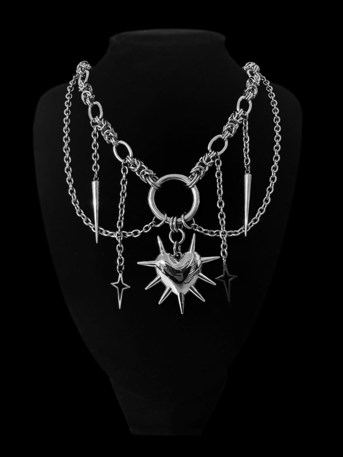 Spiked heart twinkle chainmail