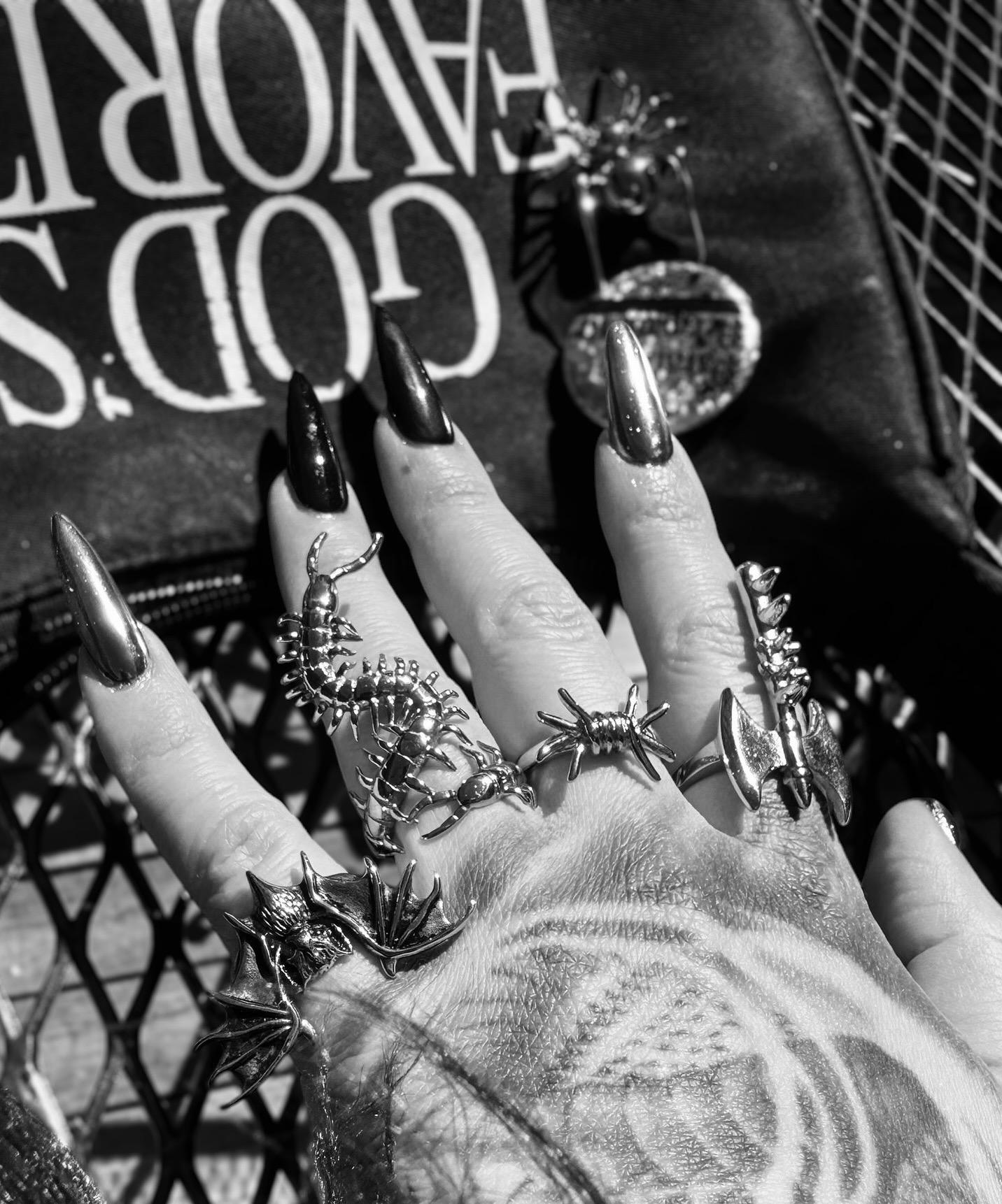 Centipede ring