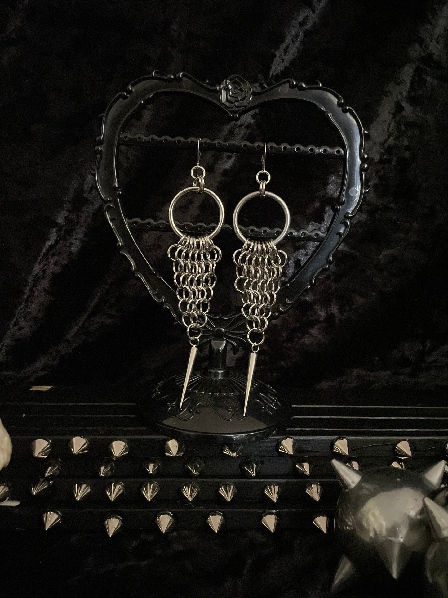 Chainmail spike earrings