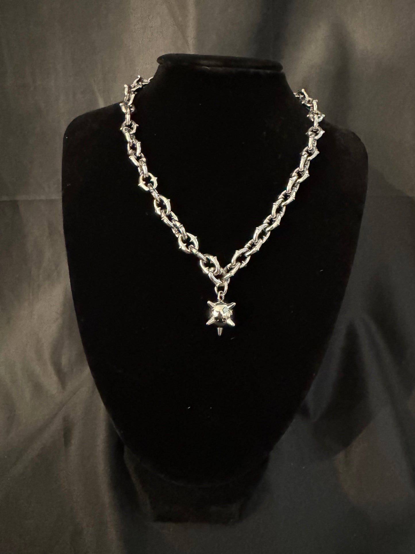 Spikey link chain w mace(silver or gold)
