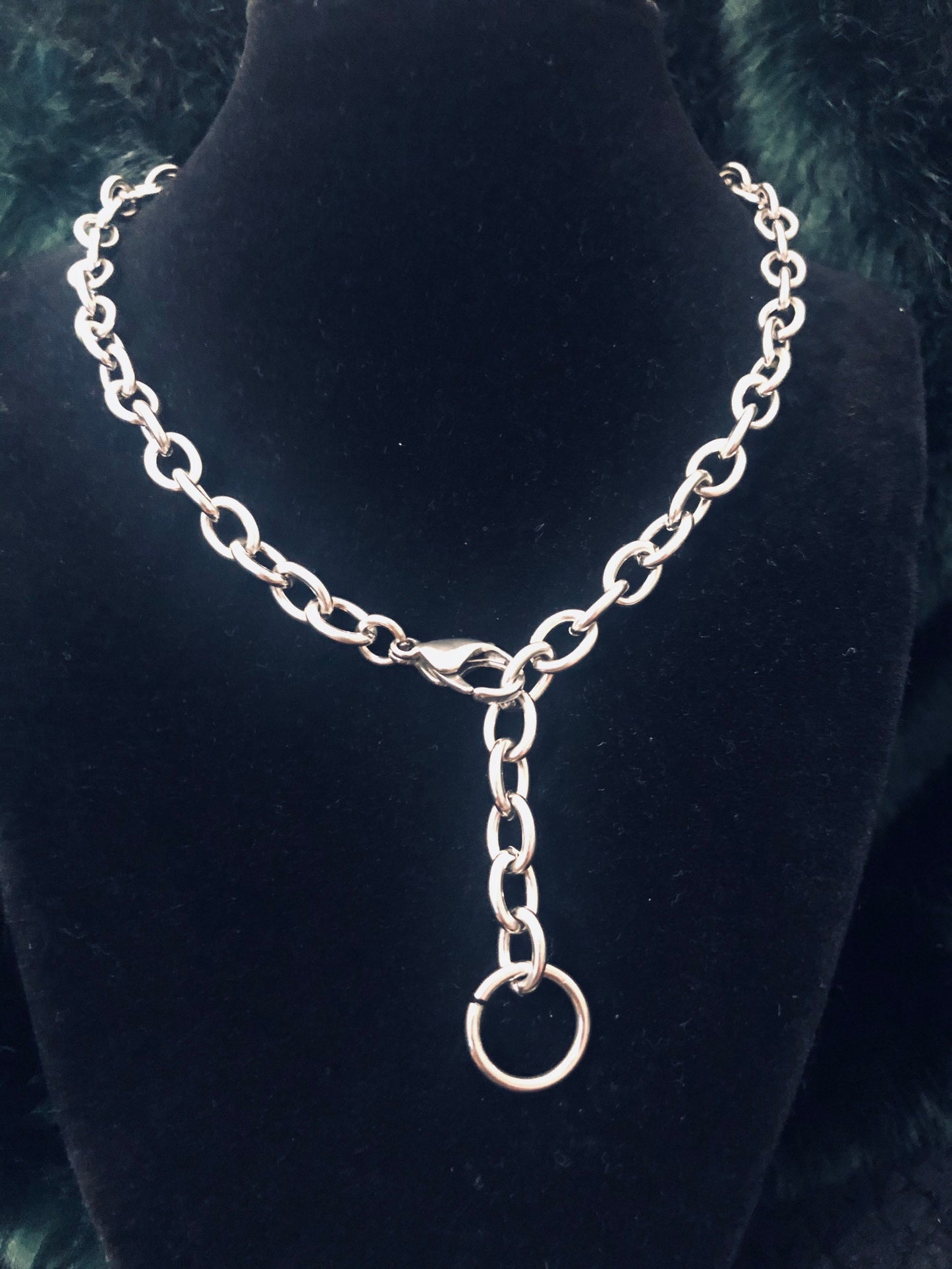 Razor blade chain necklace