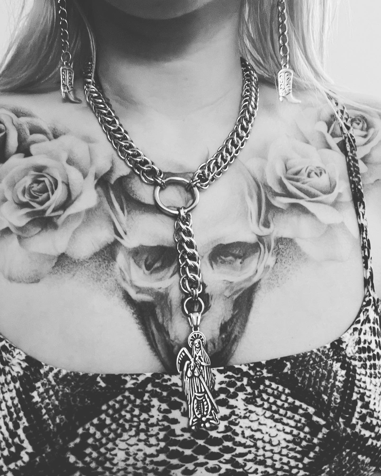 Santa muerte chainmaille necklace