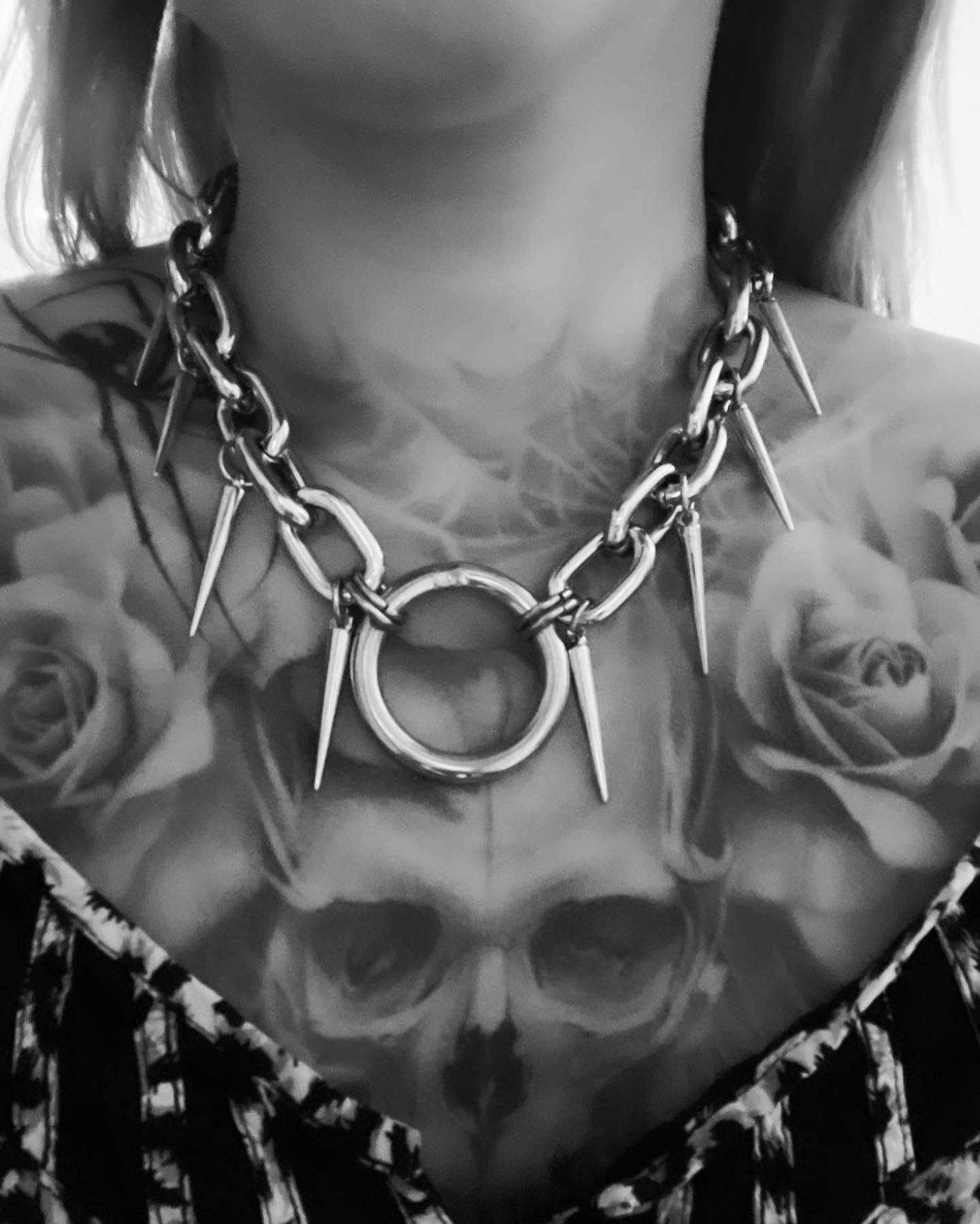 Chunky spiked chain