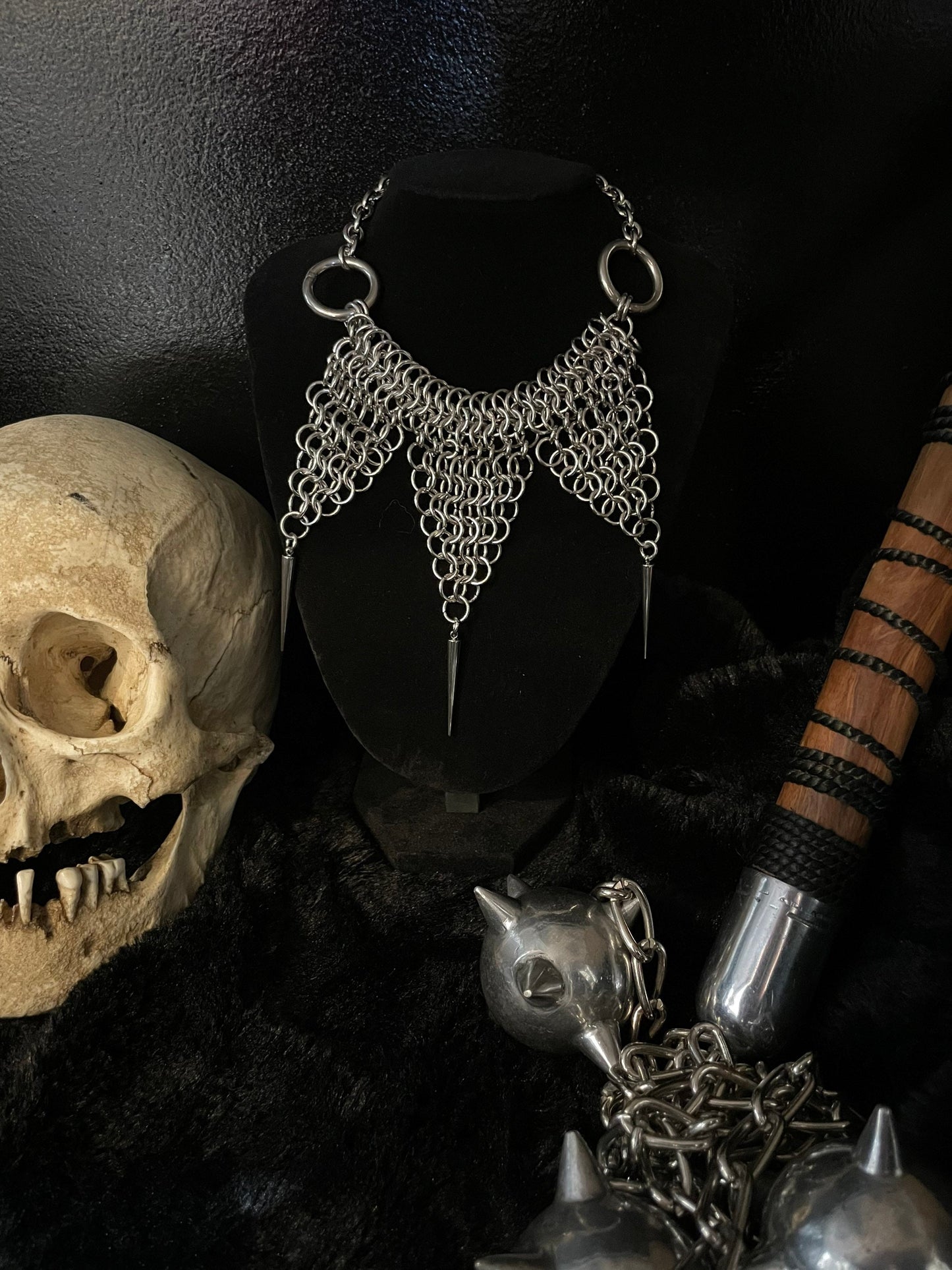 Spiked chainmaille choker