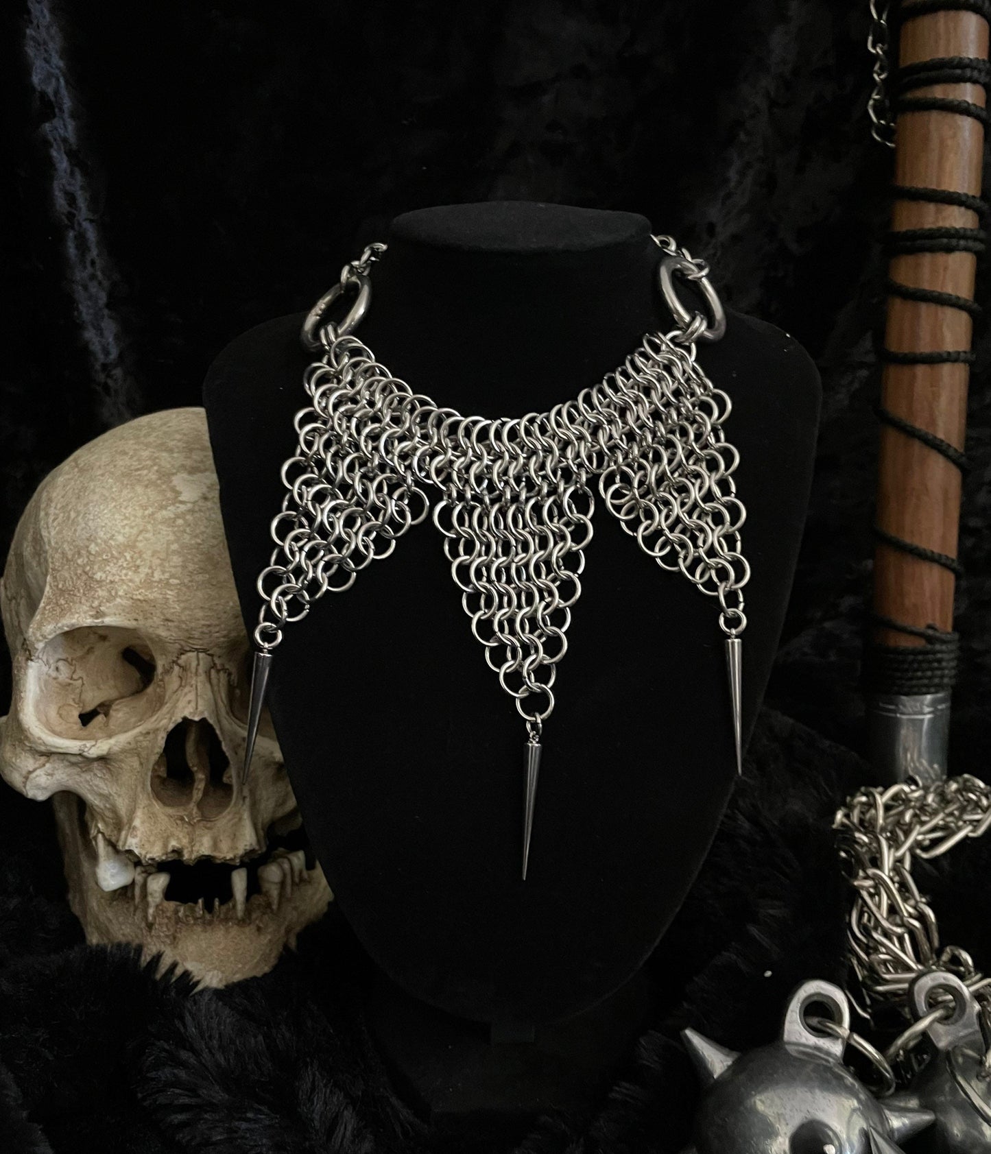 Spiked chainmaille choker