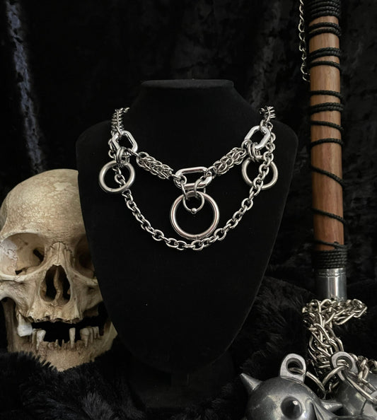 Triple O ring chain choker