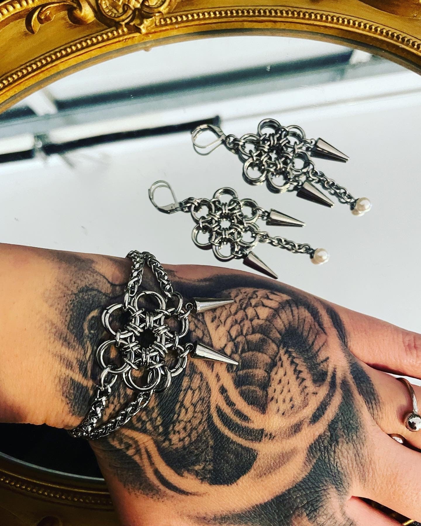 Chainmail flower bracelet