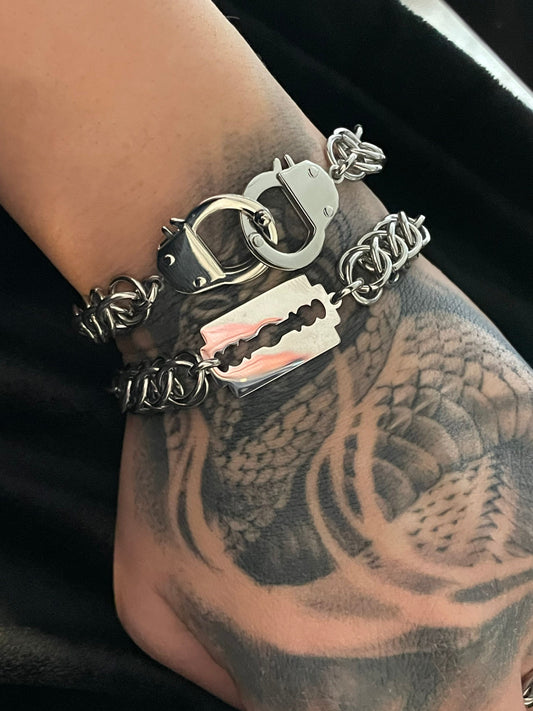 Handcuff/ razor Chainmail bracelet