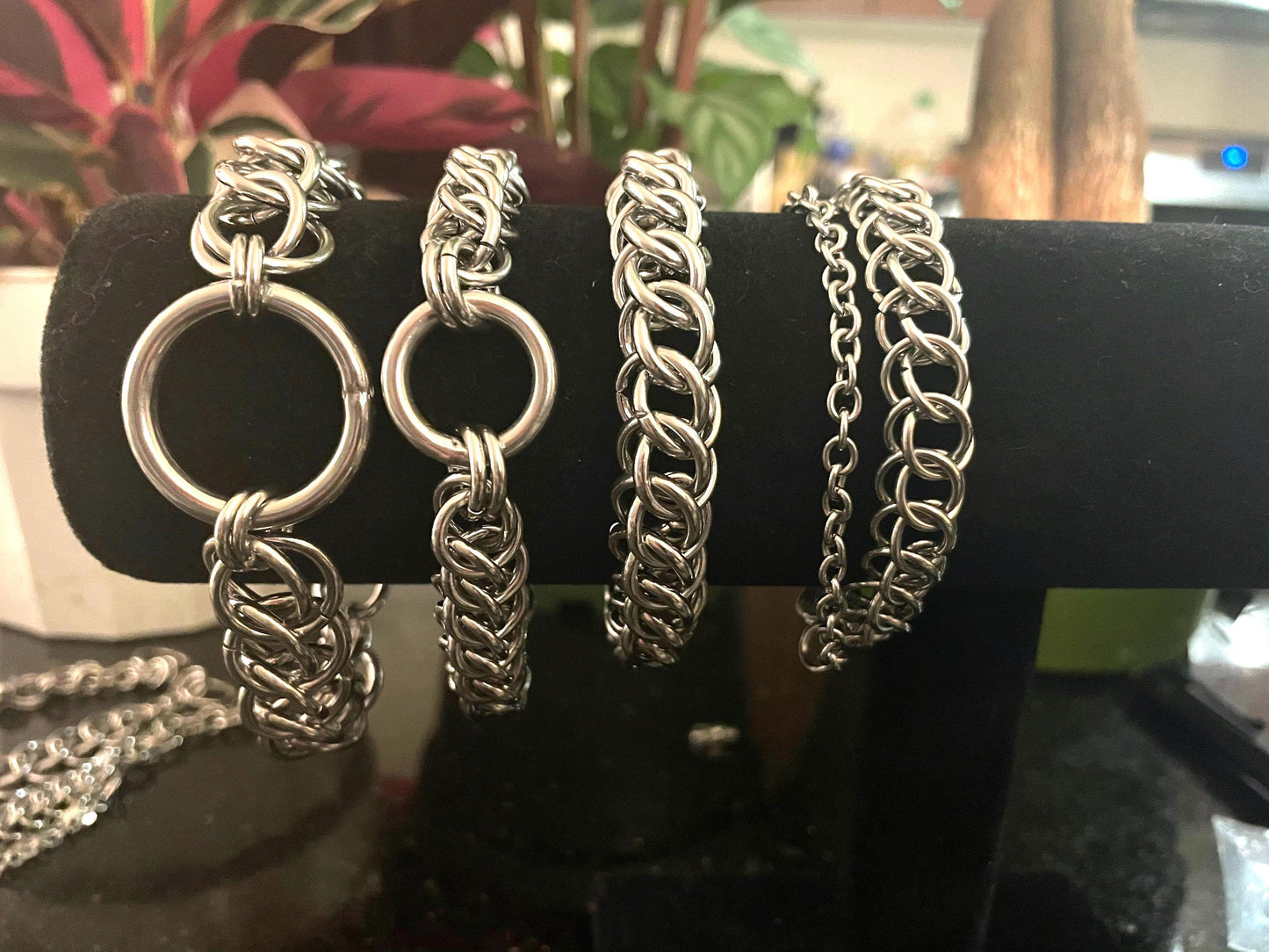 Stainless steel chainmaille bracelet