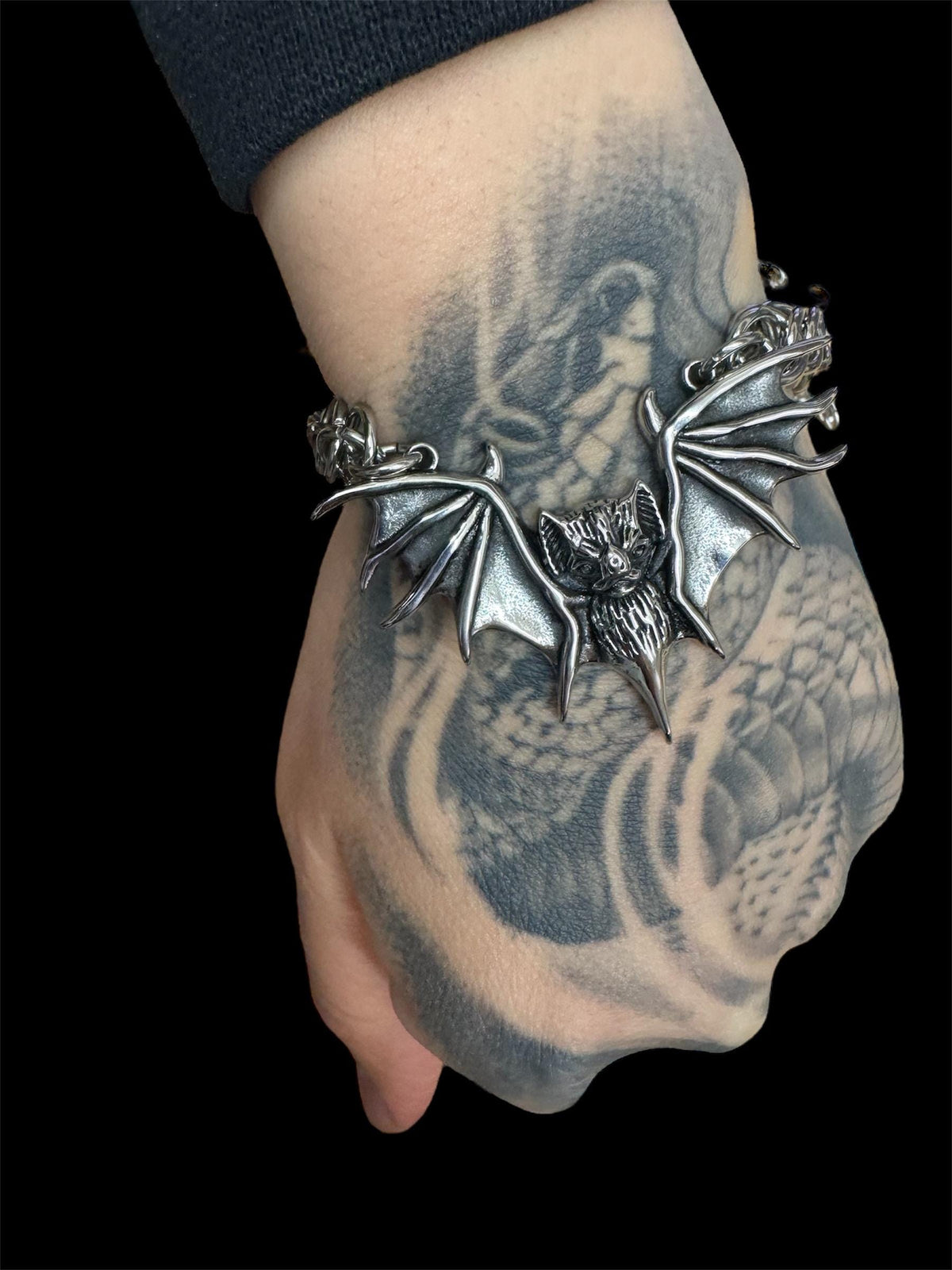 Chainmail Bat Bat bracelet chainmail – Heart of Steel