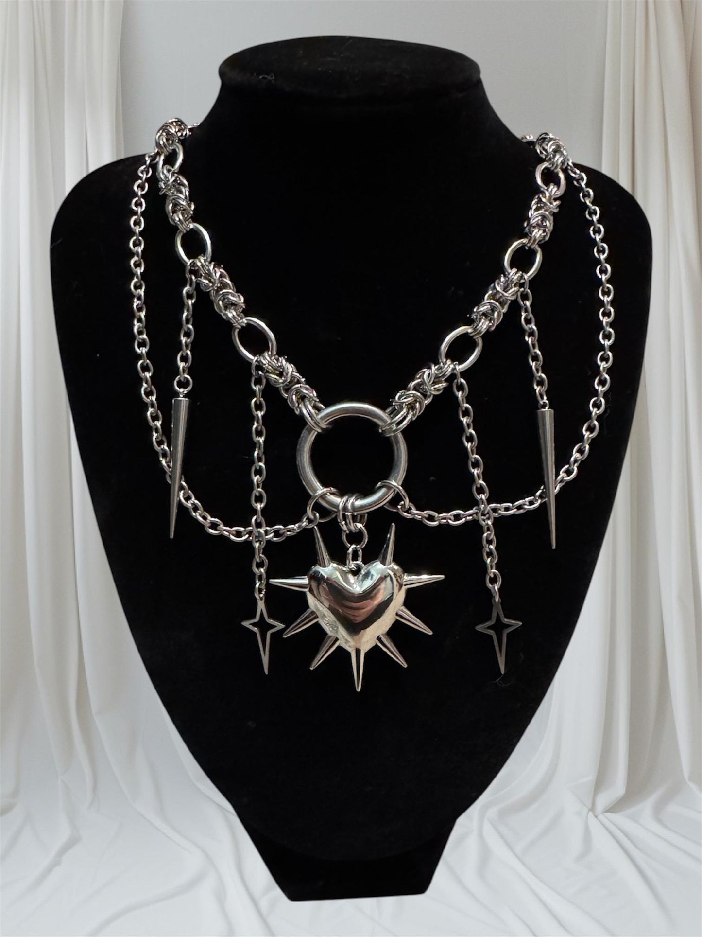 Chainmail heart chain