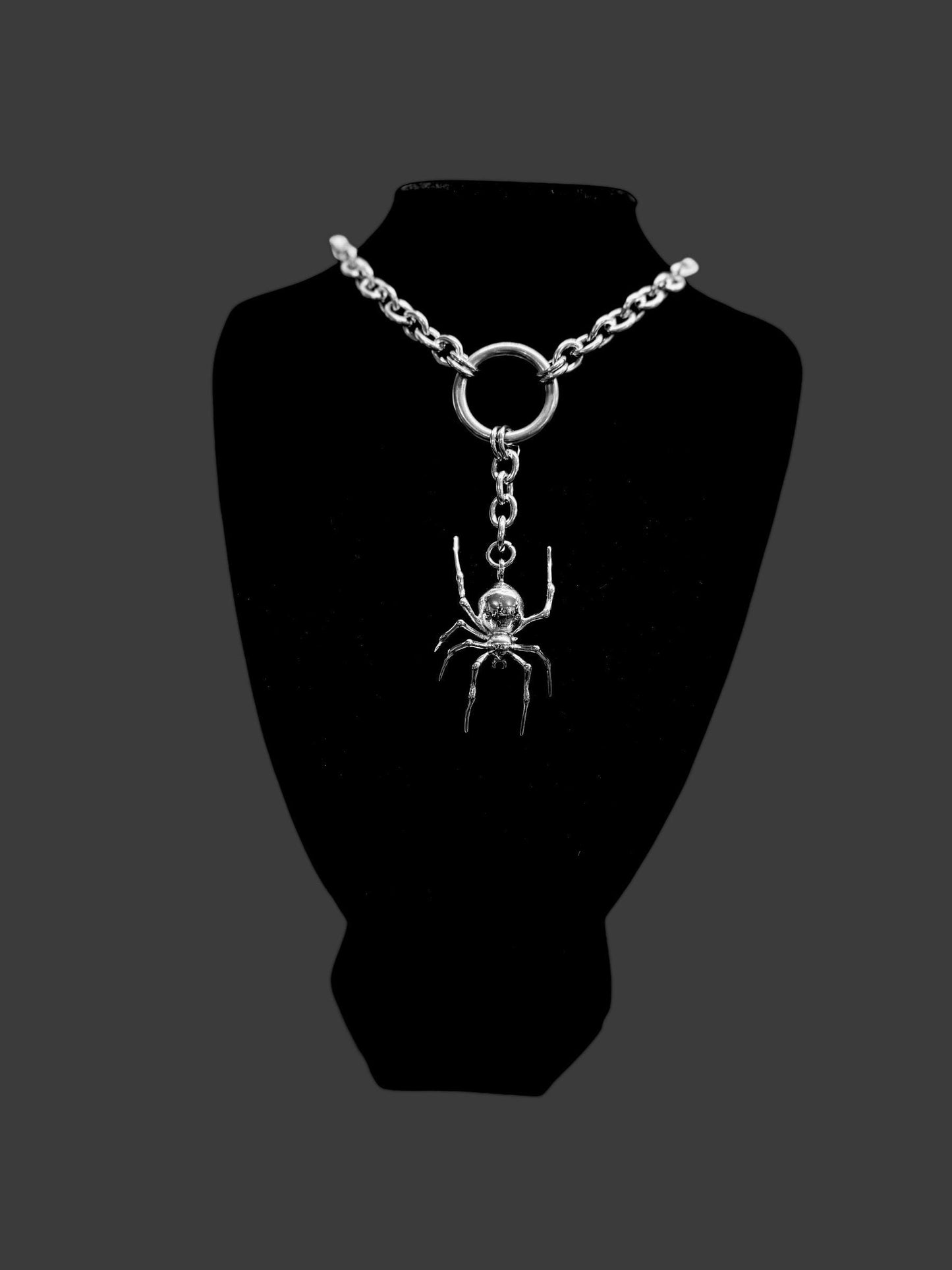 Spider o-ring necklace