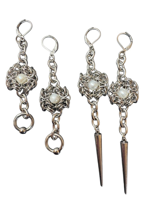 Chainmail pearl earrings