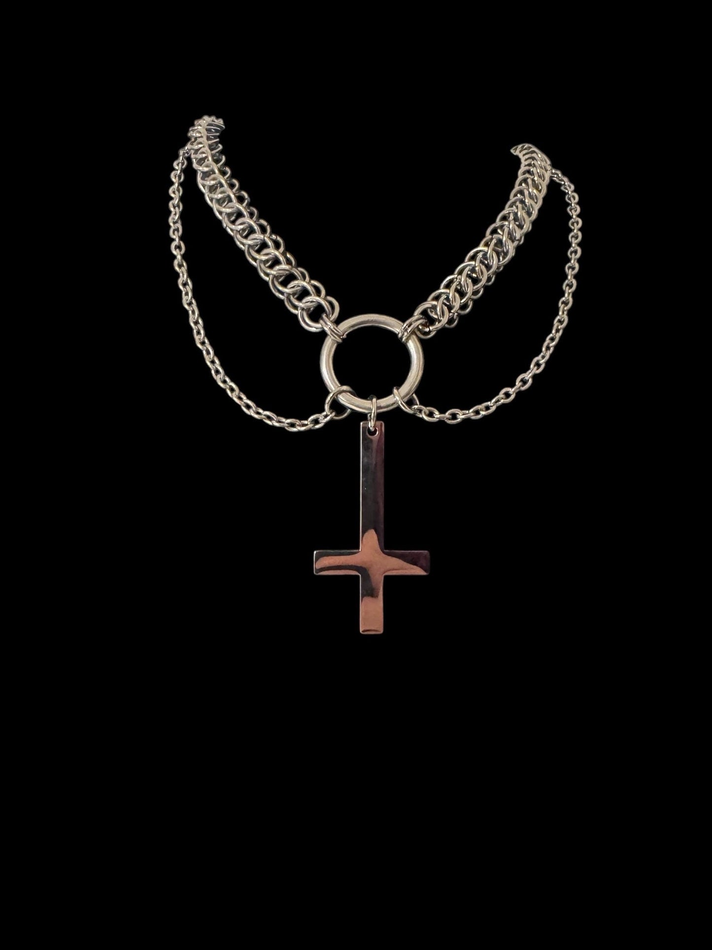 Inverted cross choker