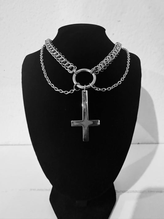 Inverted cross choker