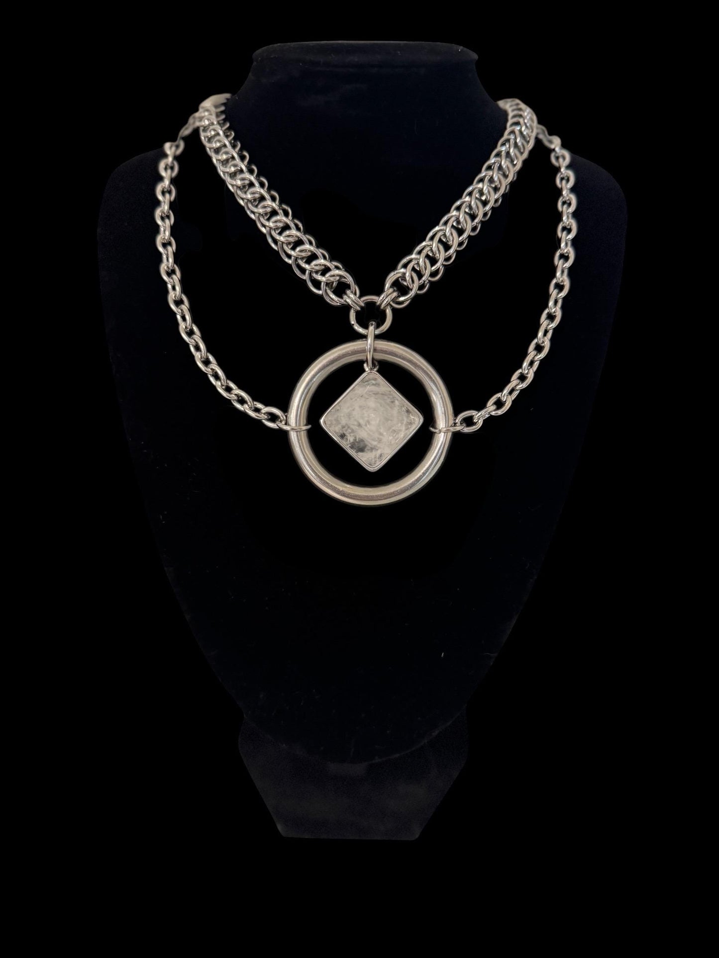 Quartz Chainmail necklace