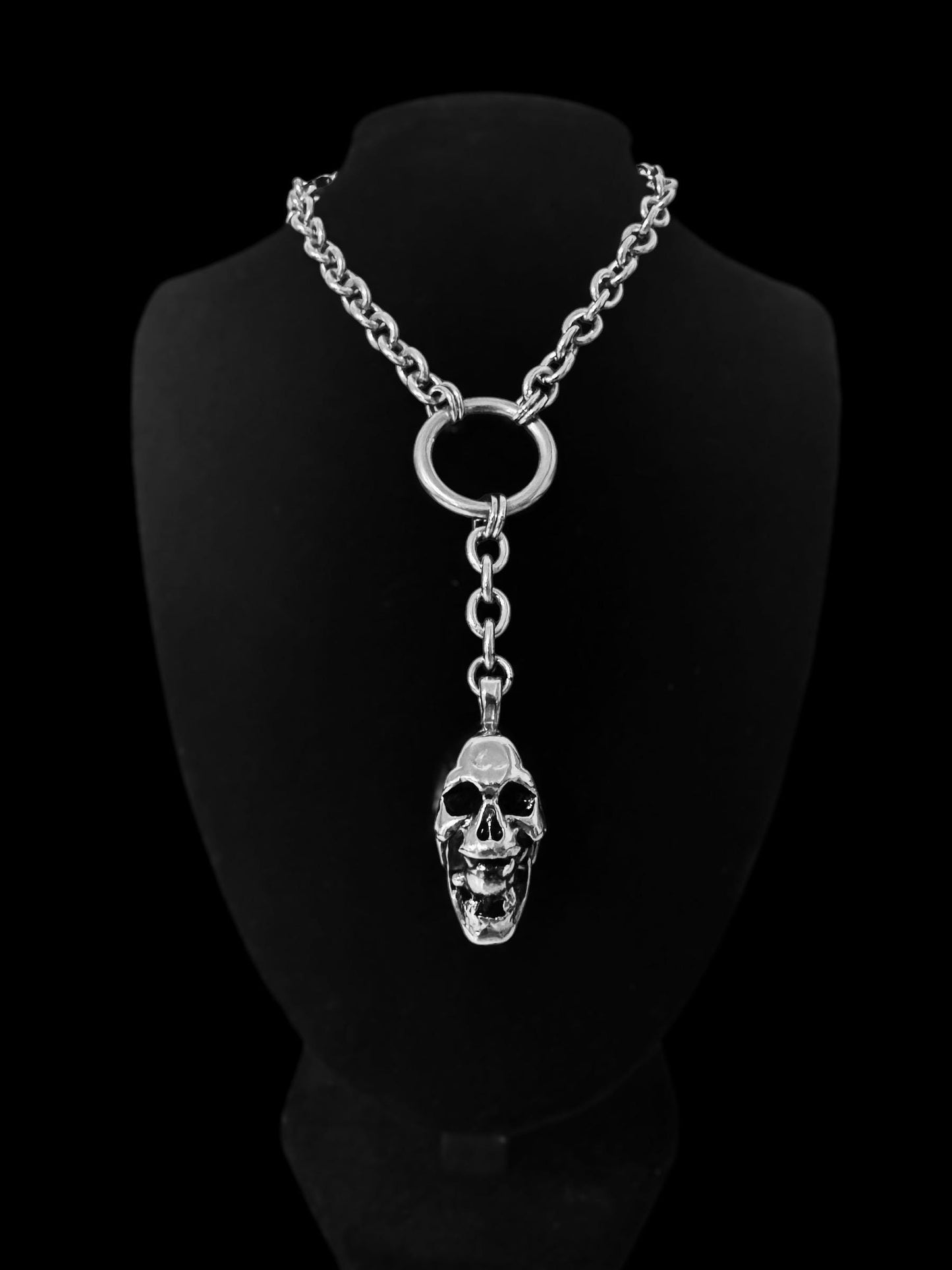 Skull flail chain