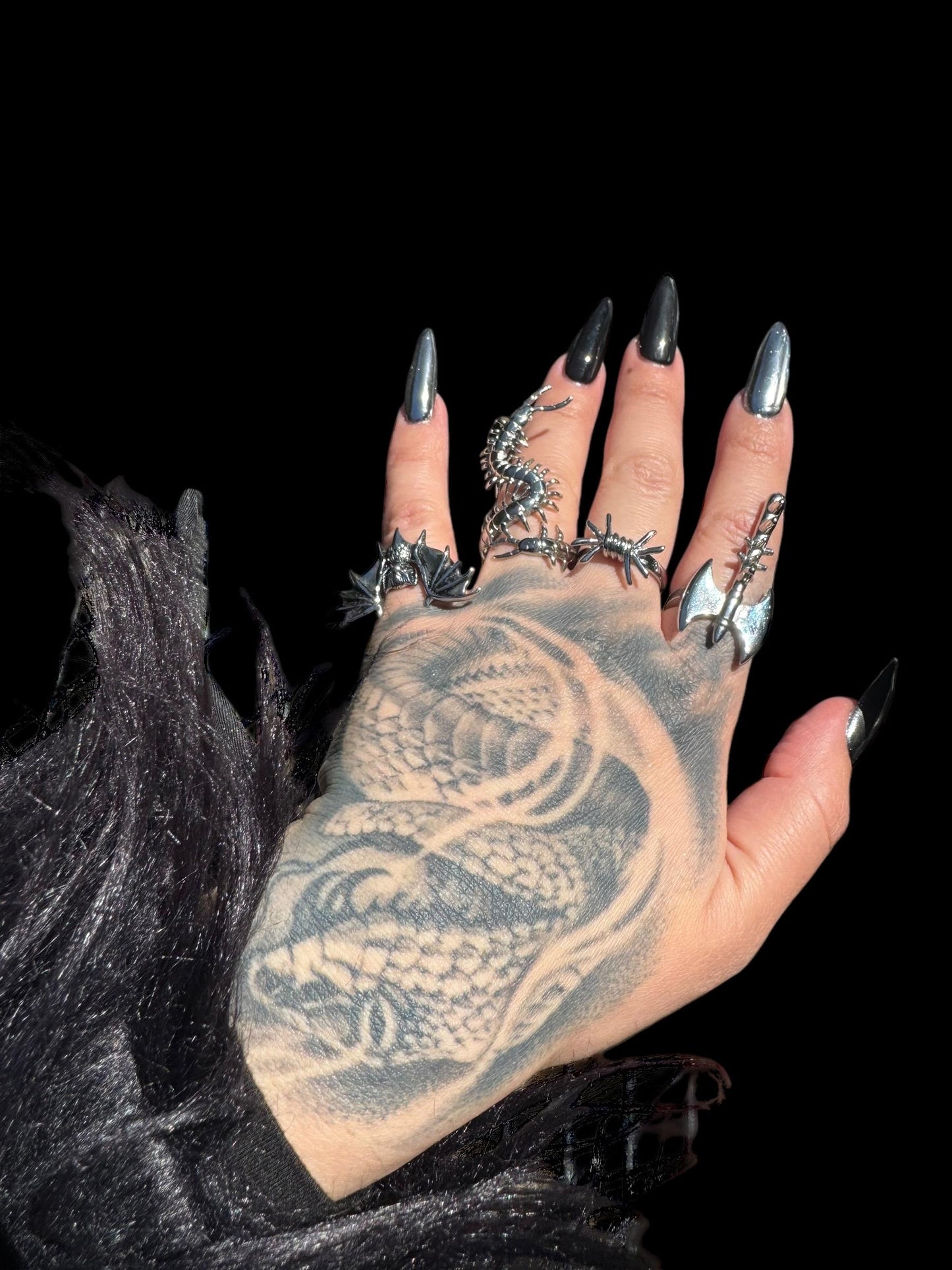 Battle axe ring