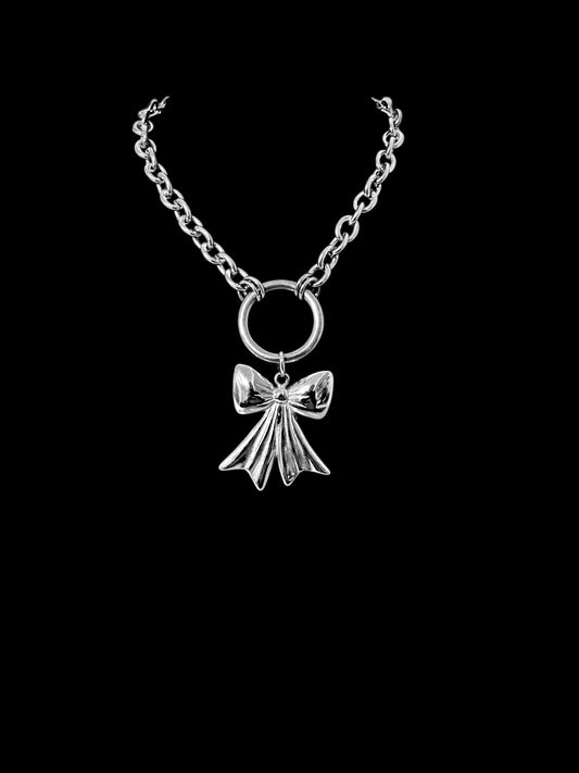 Bow necklace, cable chain,